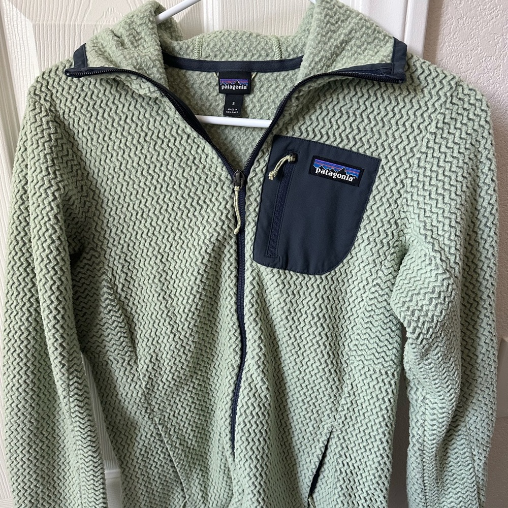 Patagonia zip up hoodie